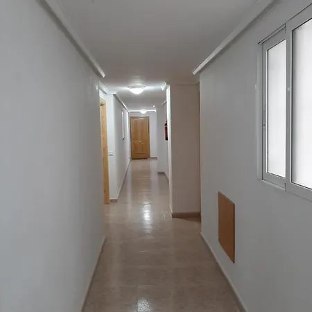 Apartamento Soleado, 1 Dormitorio Con Balcon, Piscina Y Garage Appartement