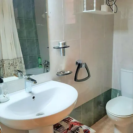 Apartamento Soleado, 1 Dormitorio Con Balcon, Piscina Y Garage Apartment
